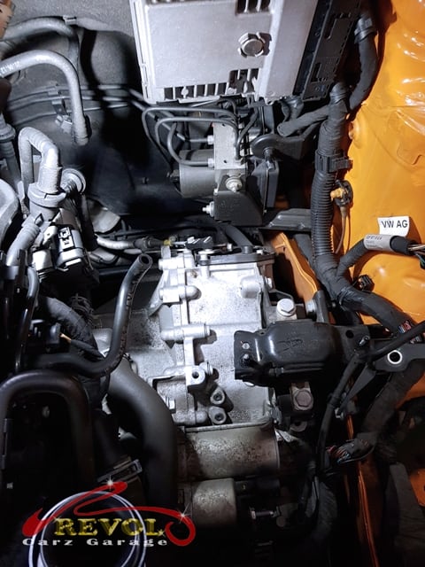The Volkswagen Cross Polo arrives at the workshop with transmission issues.