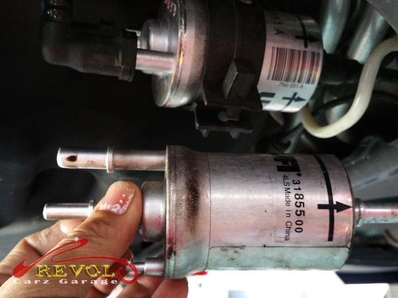 The new genuine VW-spec fuel filter and service filters ready to fit.