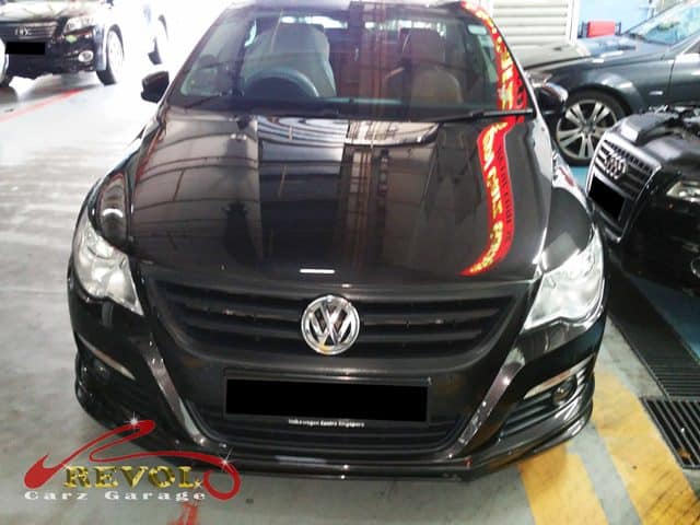 Volkswagen Passat at the workshop, in with rattling from underneath.