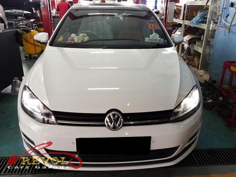 Volkswagen Golf at the workshop, in for a rear suspension thud.