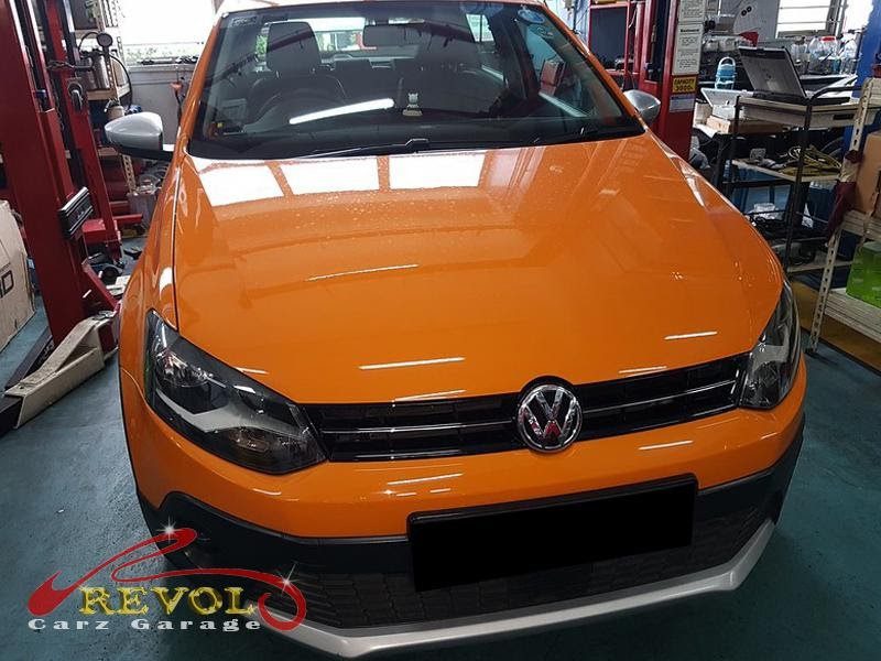 Volkswagen Golf at the workshop, in for a headlight issue.