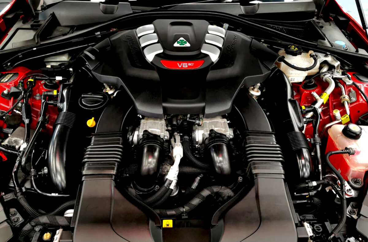 Detail of the Alfa Romeo Giulia's bodywork sealed with ZeTough Ceramic.