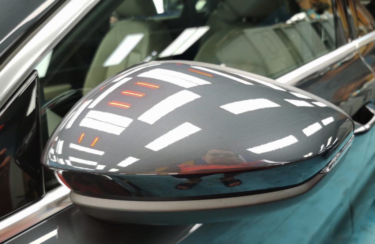 Side panel of the A3 with the ceramic finish locked in.