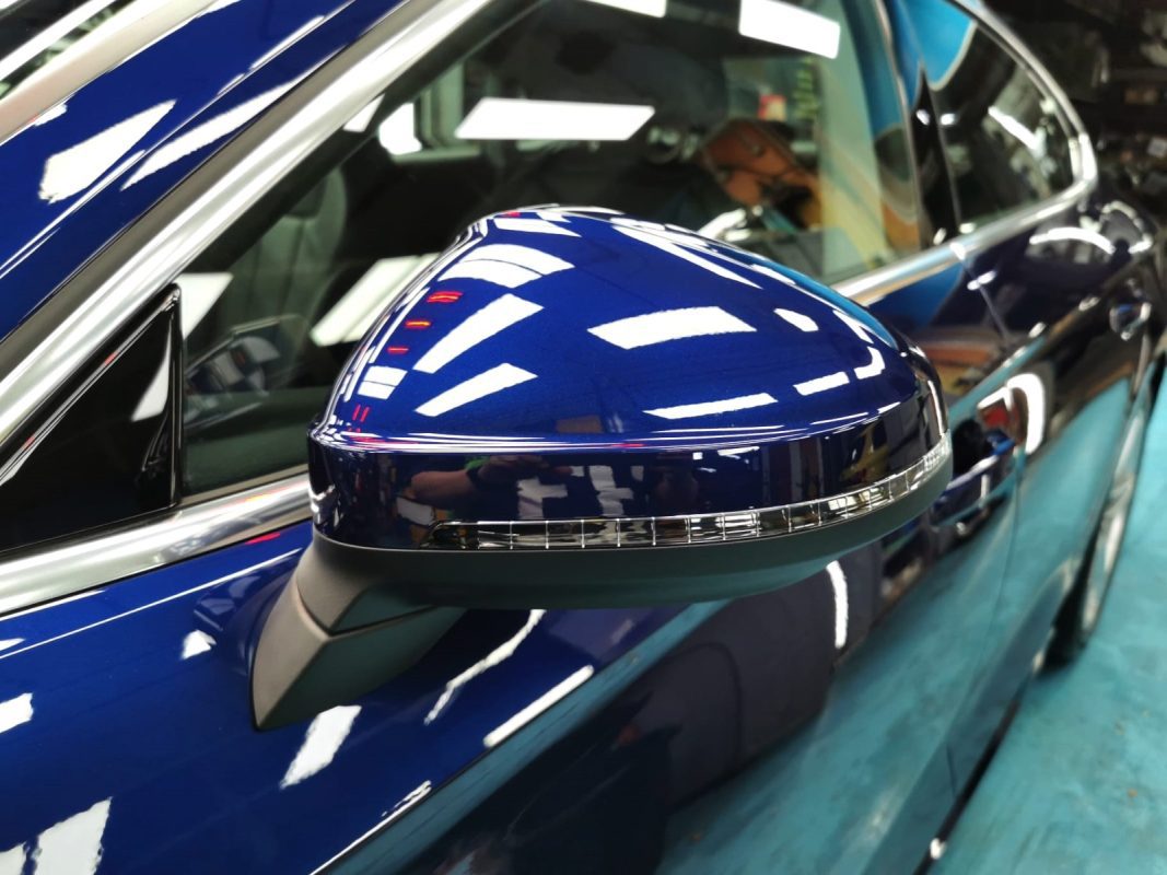 Side panel of the Audi A5 with the ceramic finish locked in.