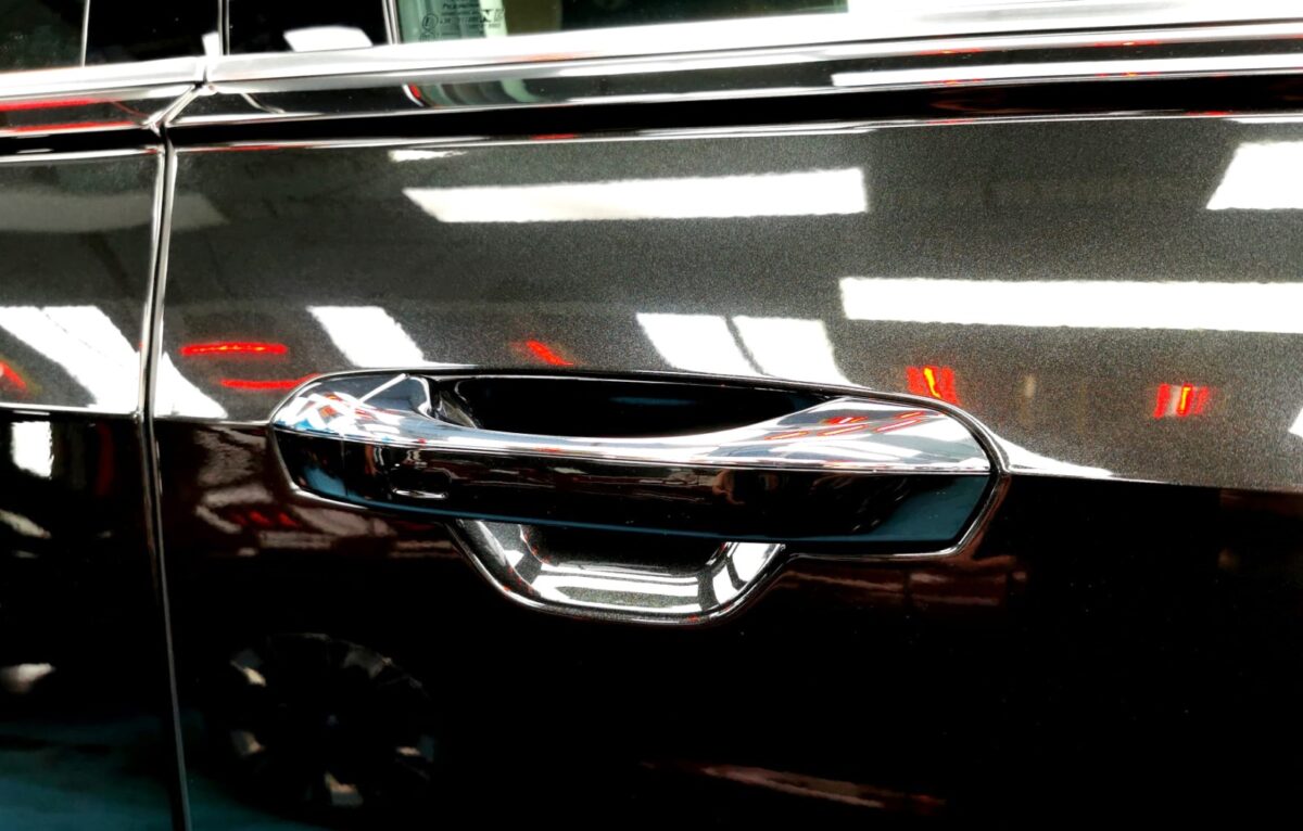 The coated paintwork of the Audi A8, clean and sharp.