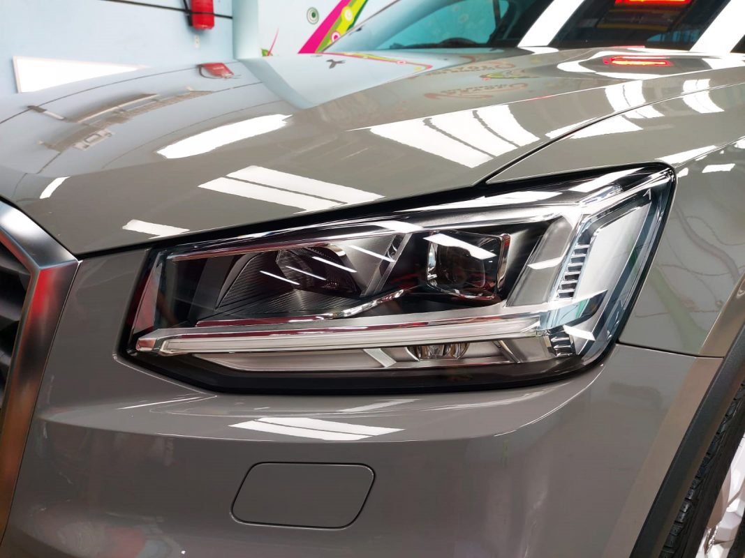 The Q2's coated paintwork showing clean reflections.