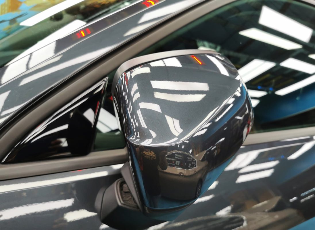 Side panel of the Audi Q2 with the titanium finish locked in.