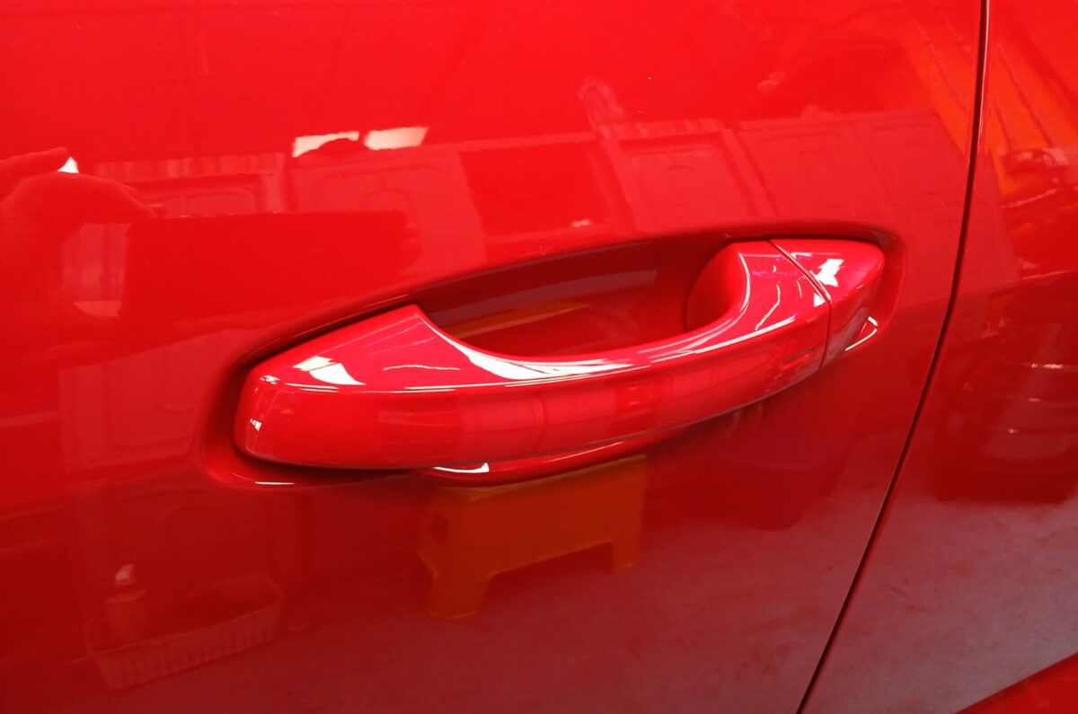 Front three-quarter view of the Audi Q3 after coating.