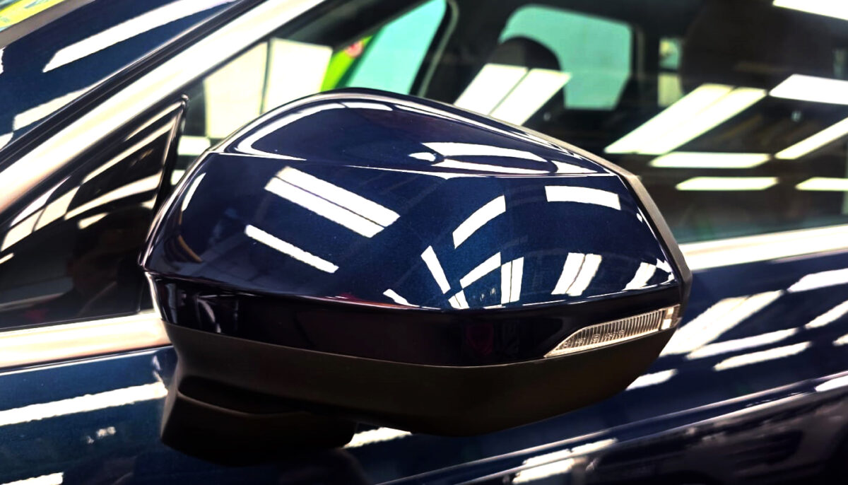 Side panel of the Audi Q3 with the titanium finish locked in.