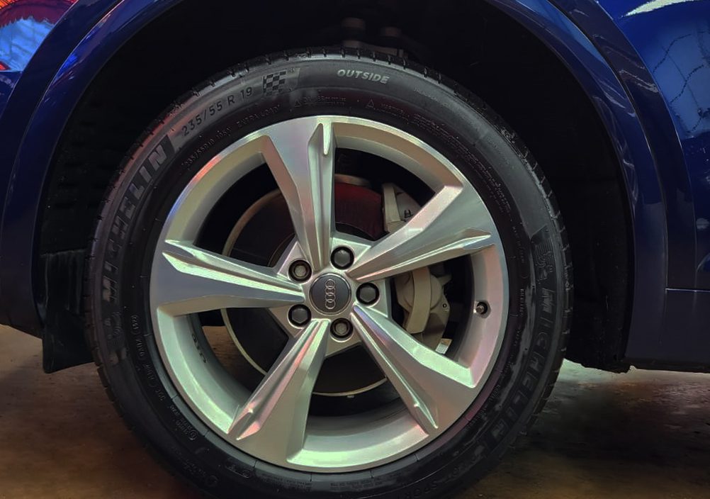 Wheel and arch detail on the Audi Q5 after coating.