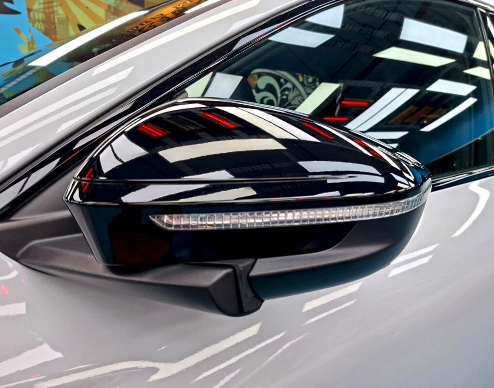 Detailed exterior of the Audi Q6 e-tron.