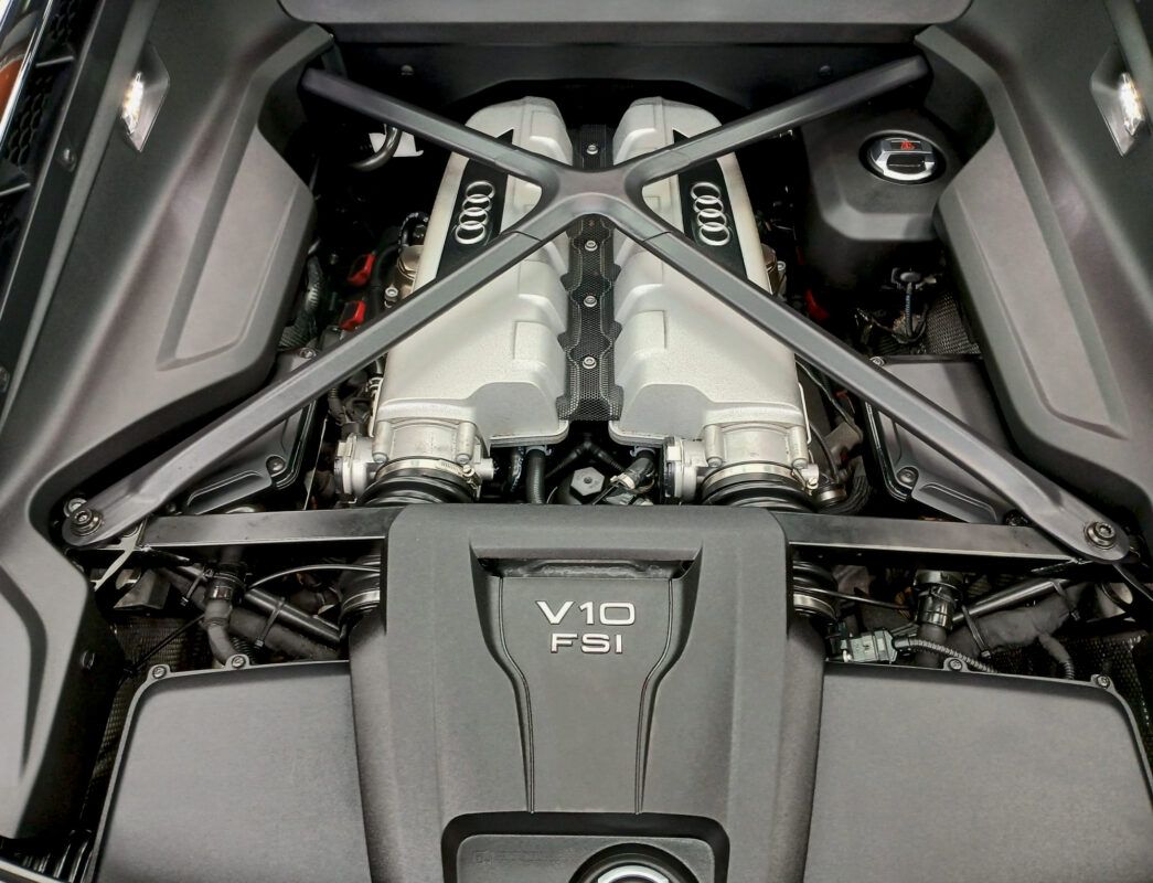 Detail of the Audi R8's bodywork sealed with ZeTough Ceramic.