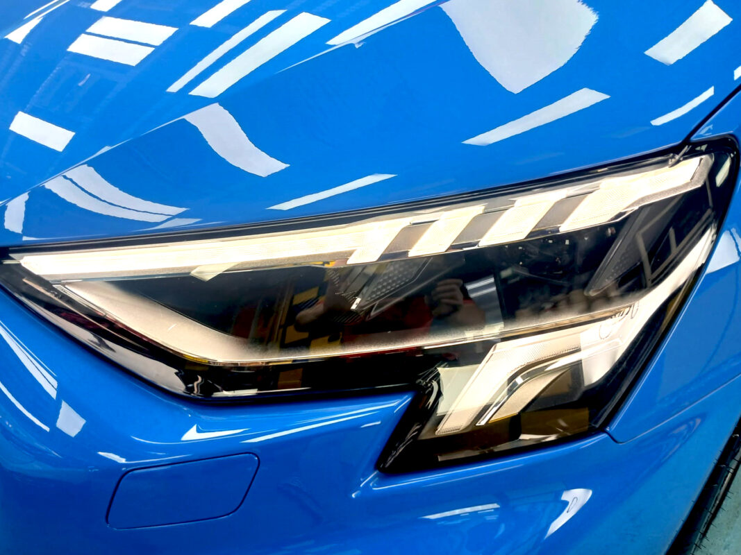 The S3's coated paintwork showing clean reflections.