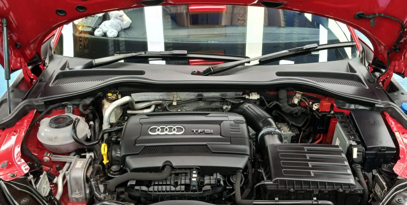 Detail of the Audi TT's bodywork sealed with ZeTough Ceramic.