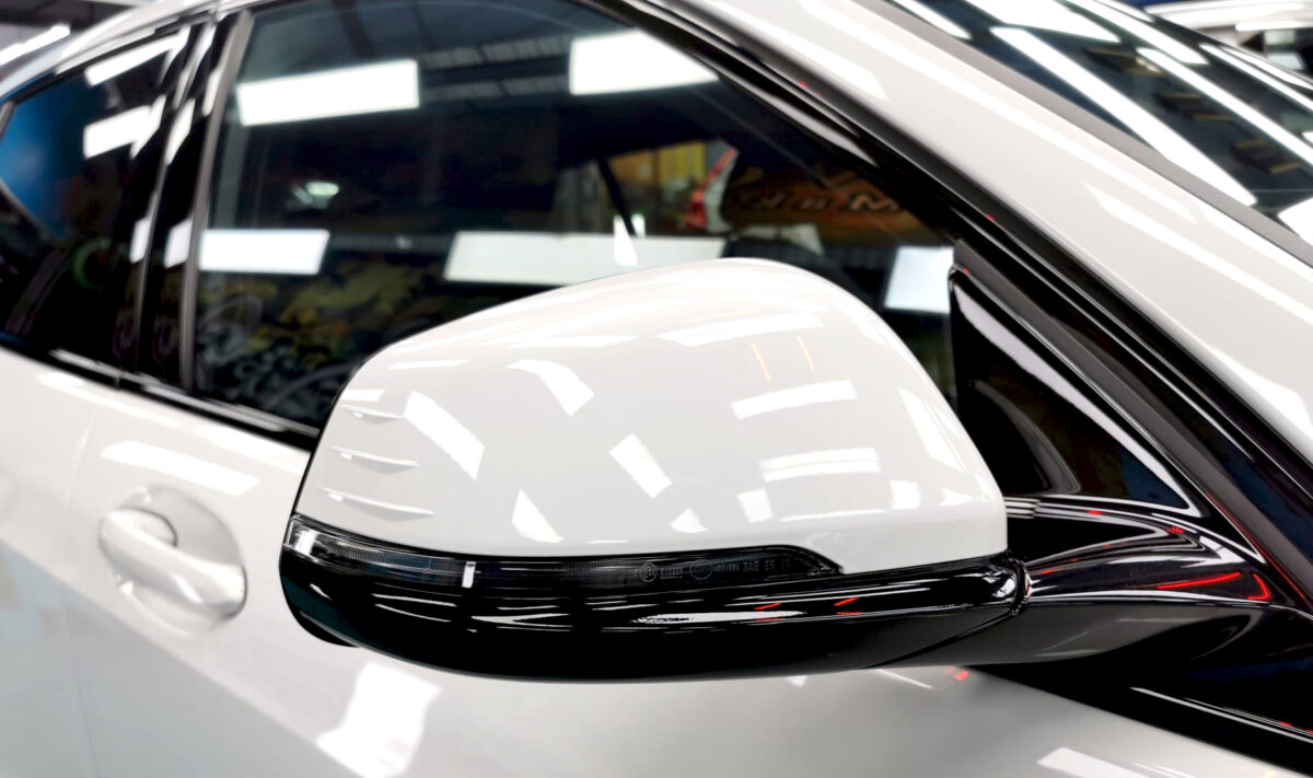 Side panel of the BMW 1 Series with the ceramic finish locked in.