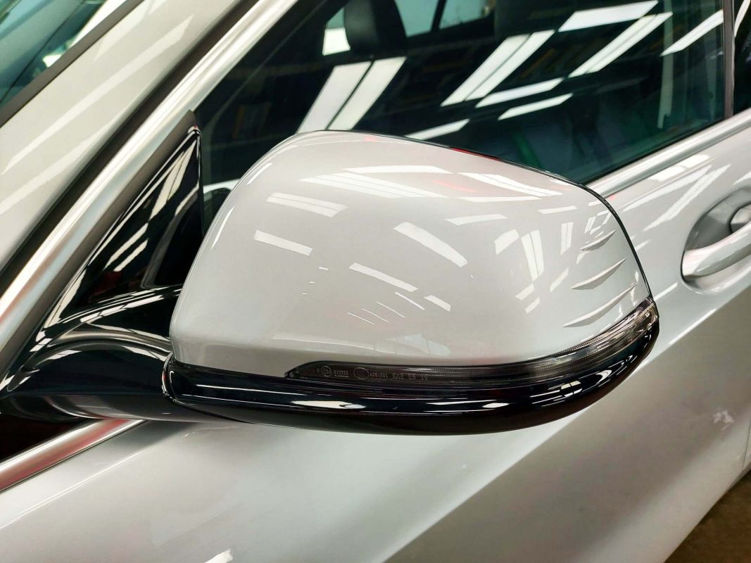 Side panel of the BMW 118 with the ceramic finish locked in.