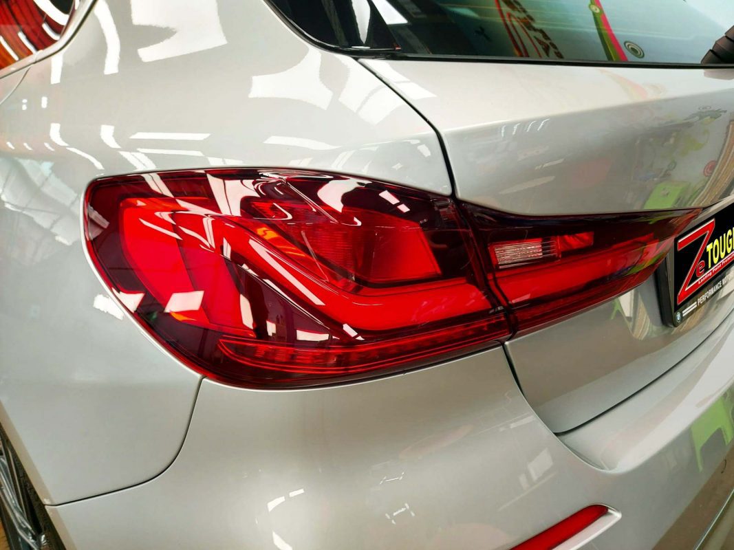 Close detail of the 118's paint surface after the coating.