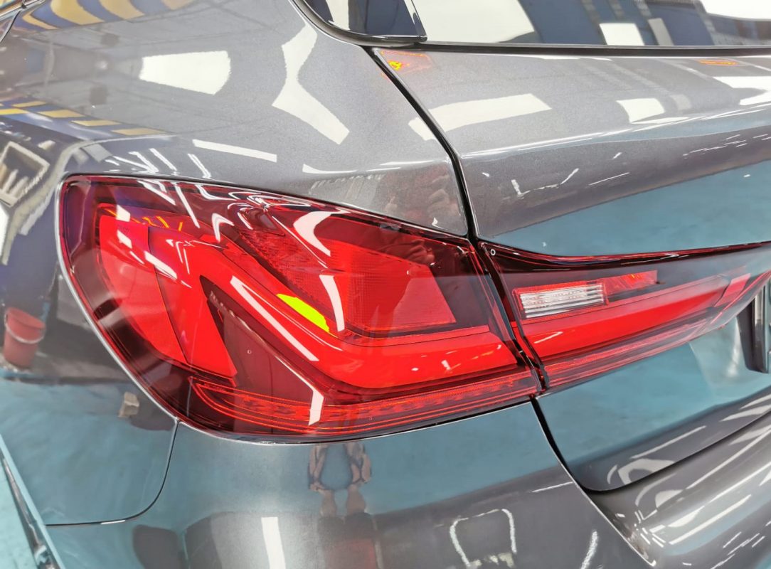 Close detail of the 118i's paint surface after the coating.