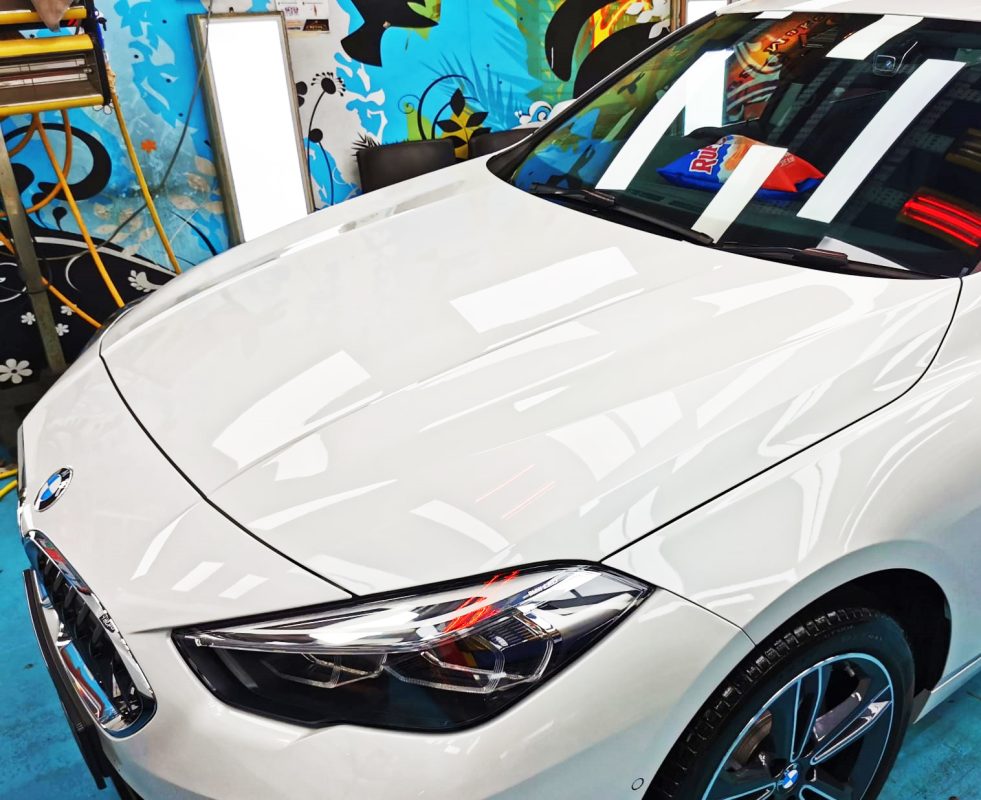 The BMW 2 Series from a side angle after the ceramic coating.