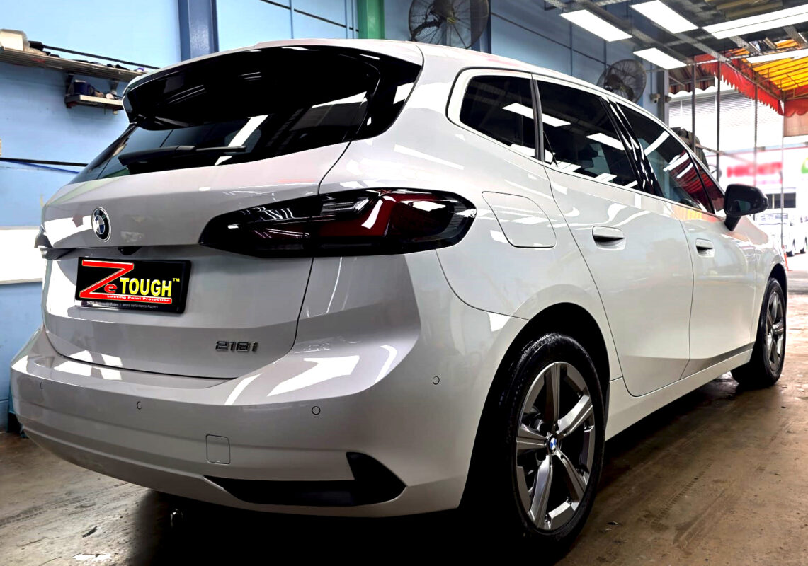 The coated paintwork of the BMW 2 Series, clean and sharp.