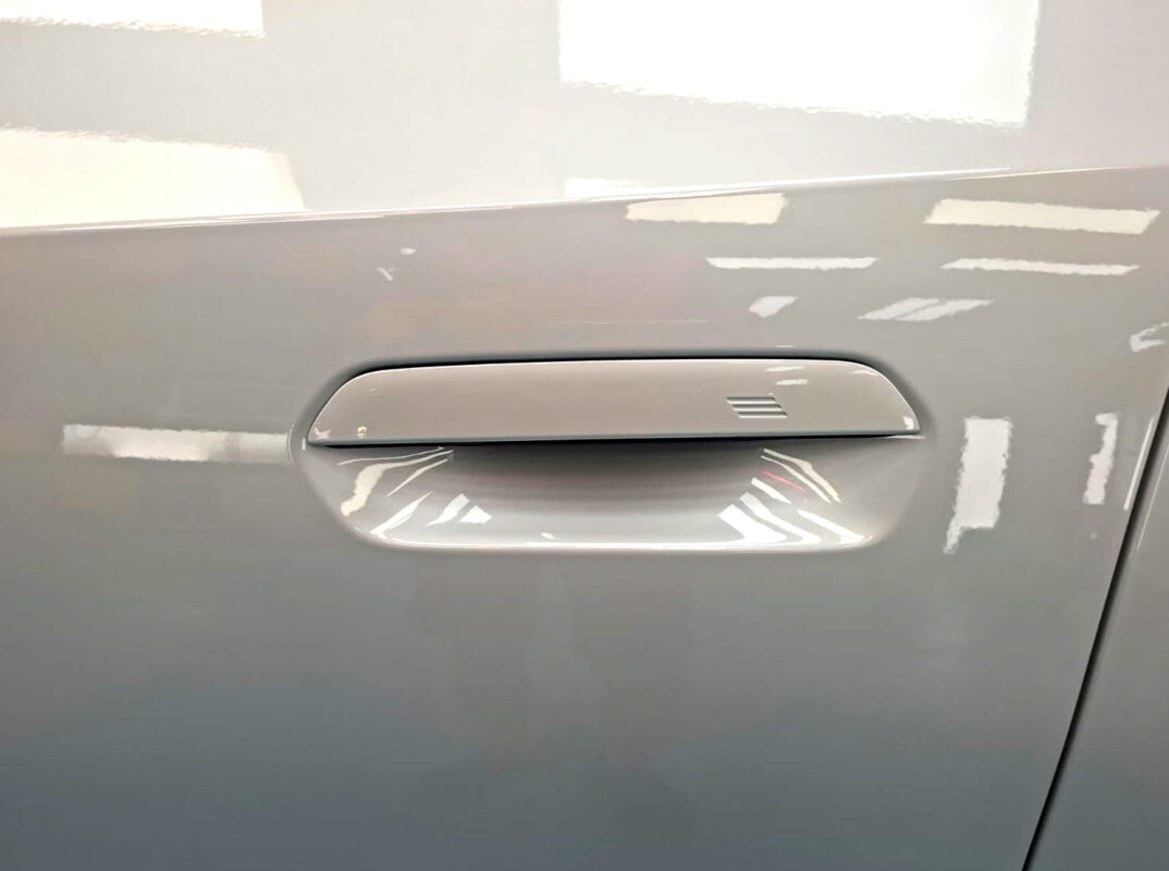 The coated paintwork of the BMW 2 Series, clean and sharp.