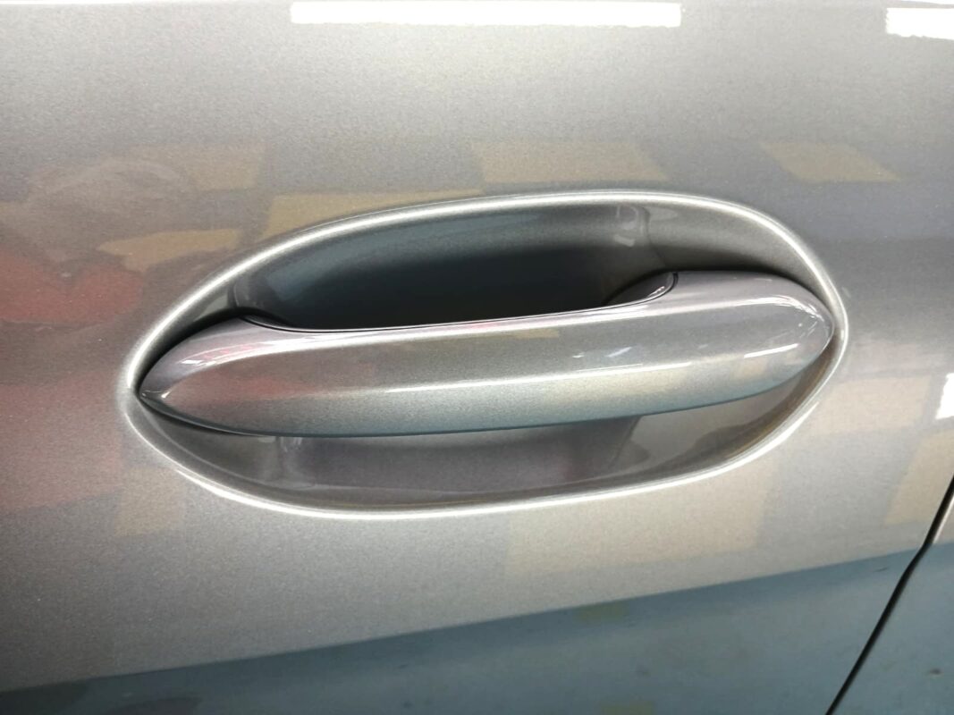 Front three-quarter view of the BMW 216 GC after coating.