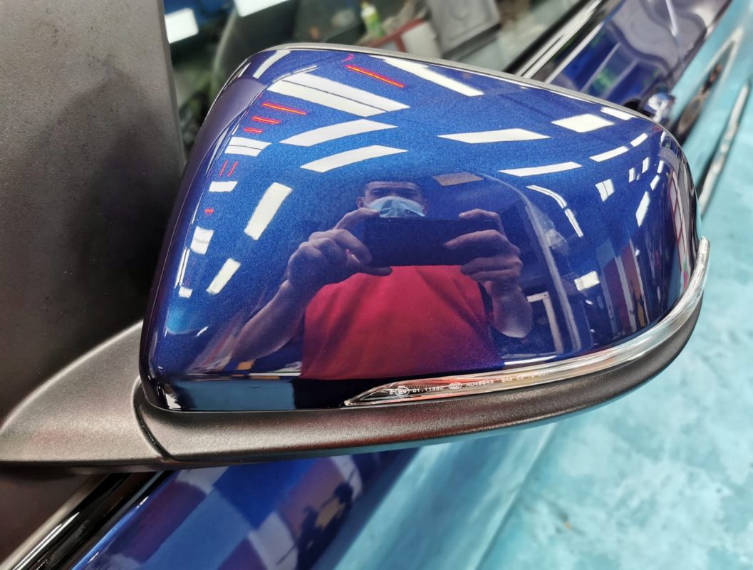 Side panel of the BMW 216D with the ceramic finish locked in.