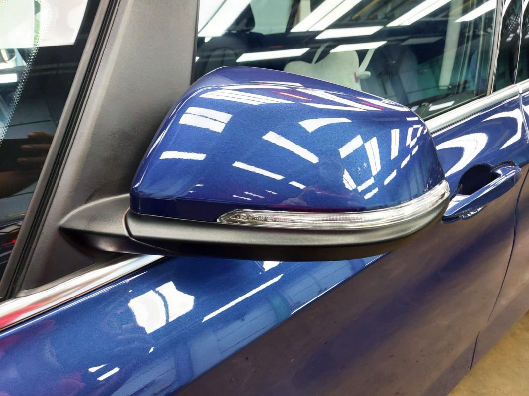 Side panel of the BMW 216i GT with the ceramic finish locked in.