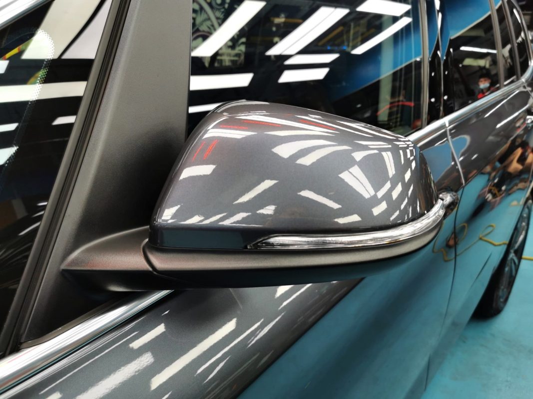 Side panel of the BMW 218 with the ceramic finish locked in.