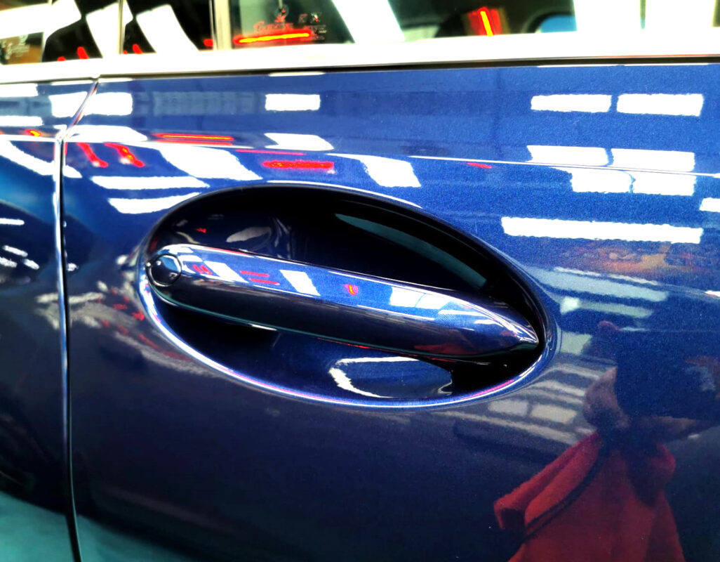 The coated paintwork of the BMW 3 Series, clean and sharp.