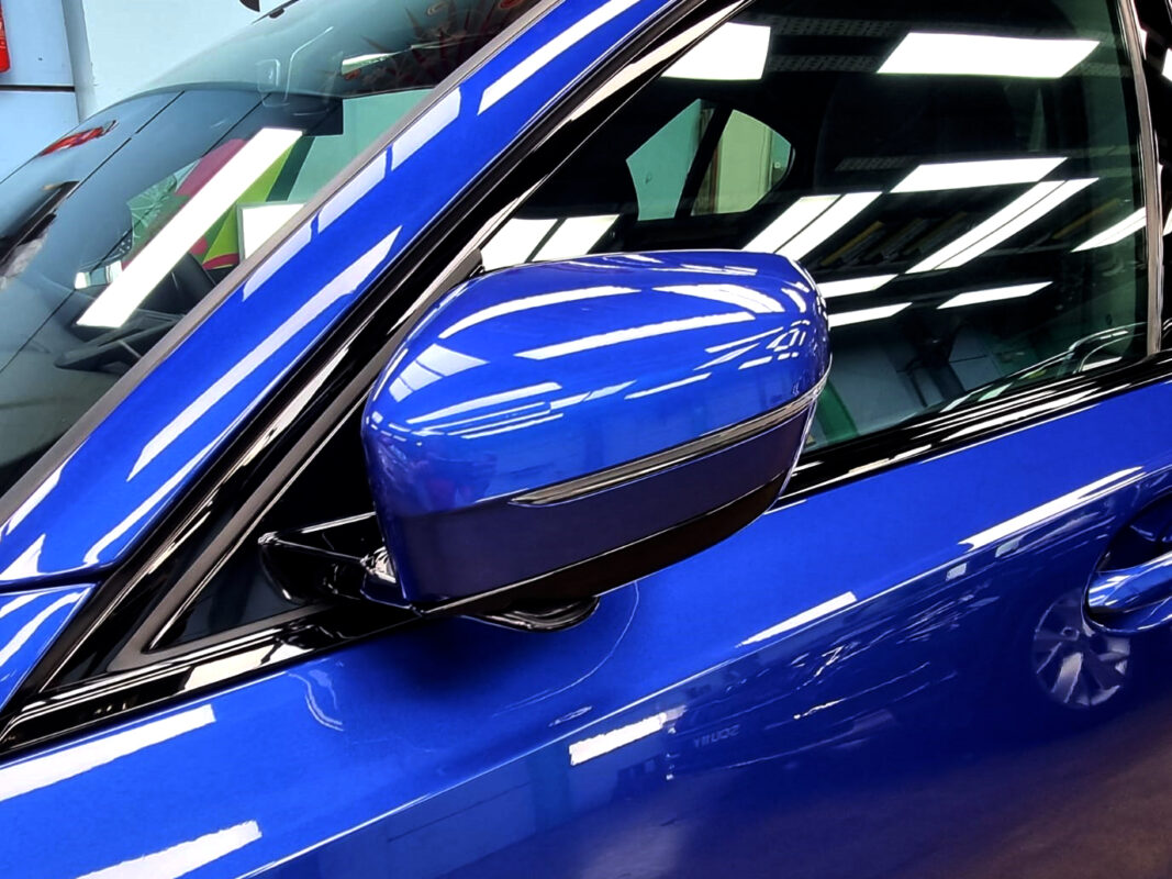 Detail of the BMW 3 Series' bodywork sealed with ZeTough Titanium.