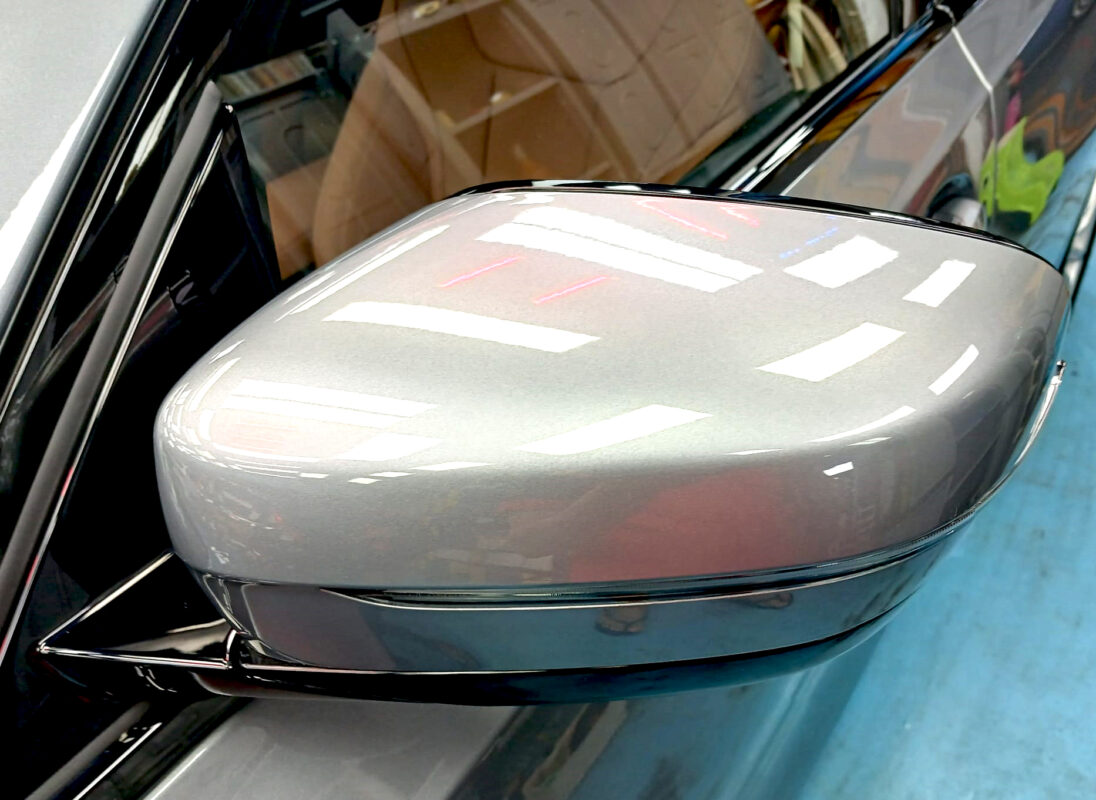 Side panel of the BMW 3 Series with the ceramic finish locked in.