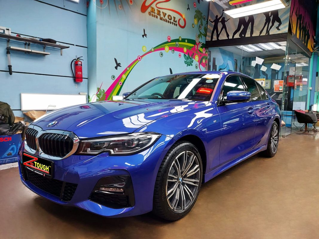 BMW 318, sealed with ZeTough Ceramic at Revol Carz.