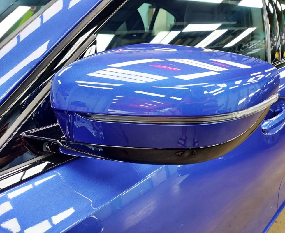 Side panel of the BMW 318 with the ceramic finish locked in.