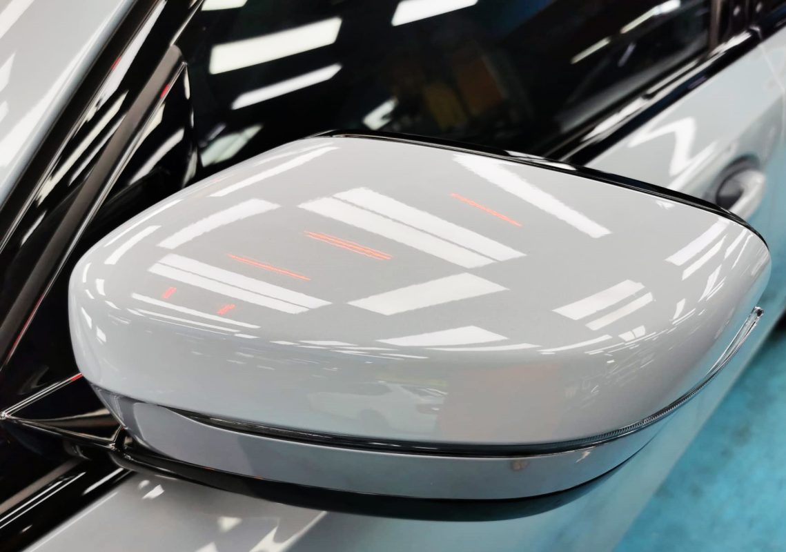 Side panel of the BMW 318i with the ceramic finish locked in.