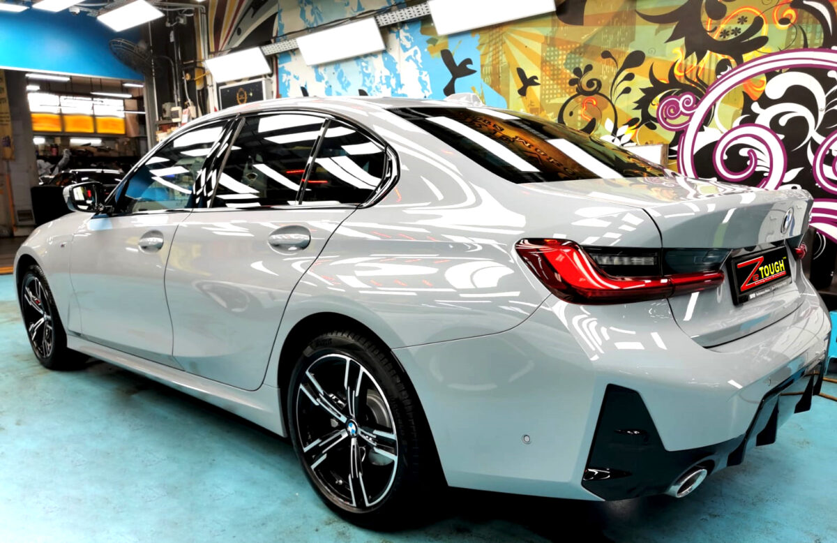Front three-quarter view of the BMW 318i after coating.