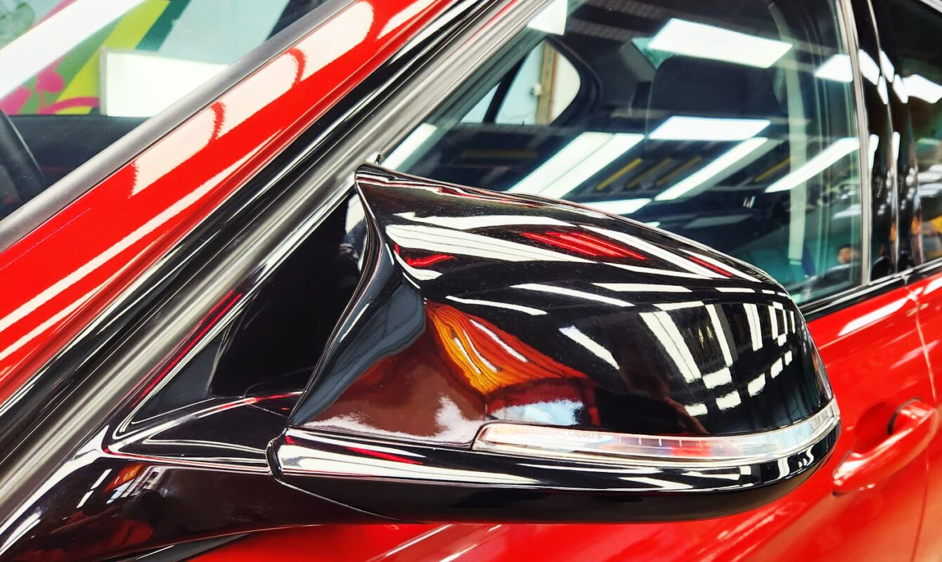 Side panel of the BMW 318i with the ceramic finish locked in.