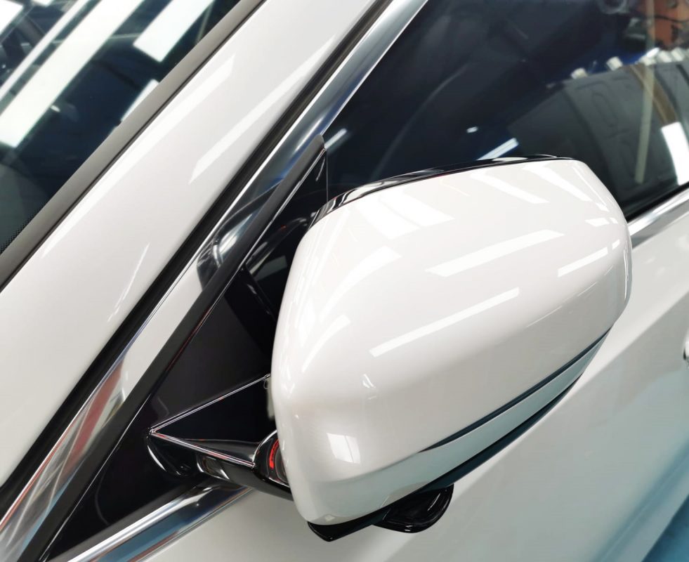 Side panel of the BMW 320i with the ceramic finish locked in.