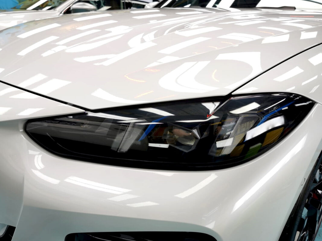 The 4 Series' coated paintwork showing clean reflections.