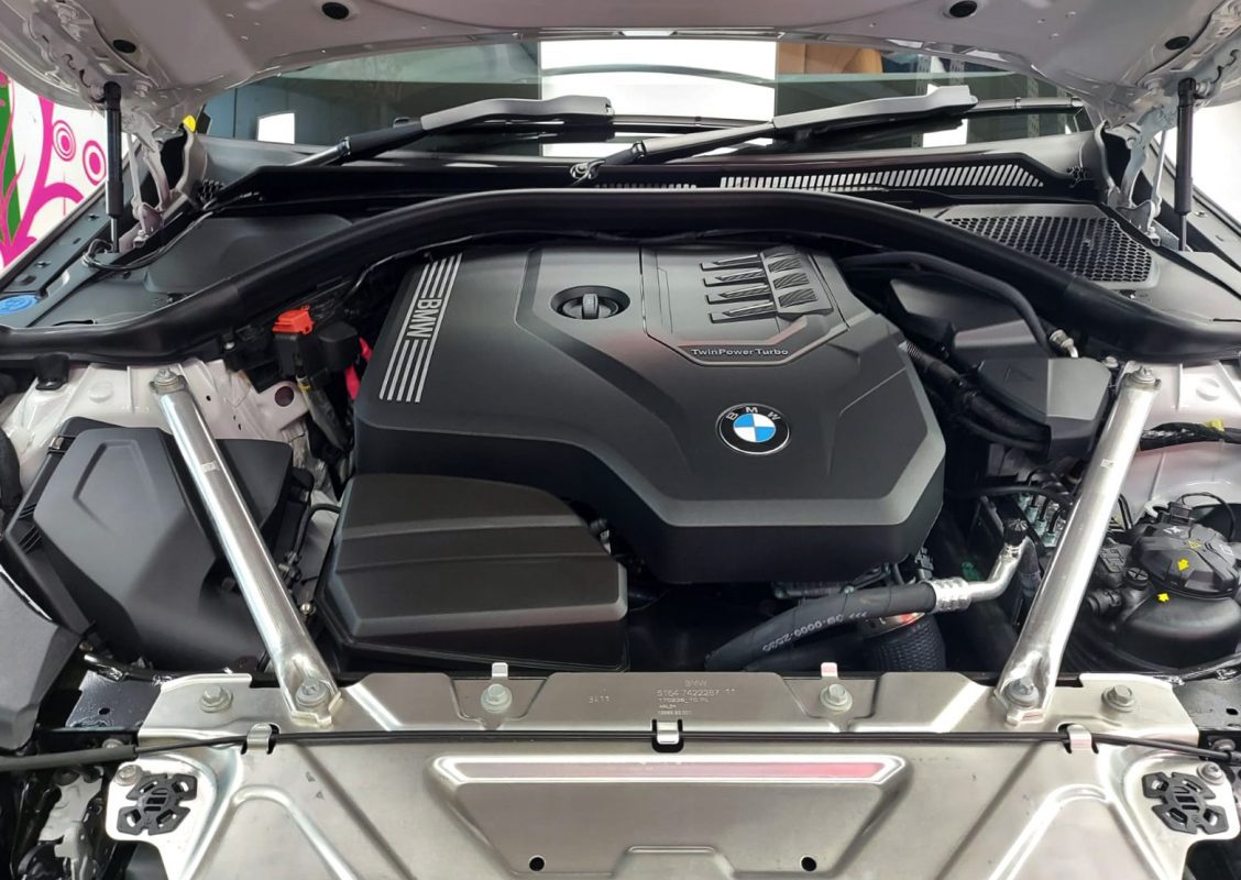 Detail of the BMW 420i's bodywork sealed with ZeTough Ceramic.