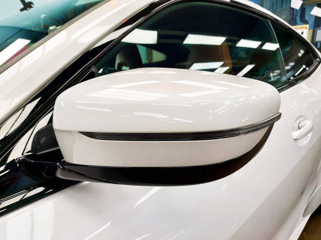 Side panel of the BMW 430i with the ceramic finish locked in.