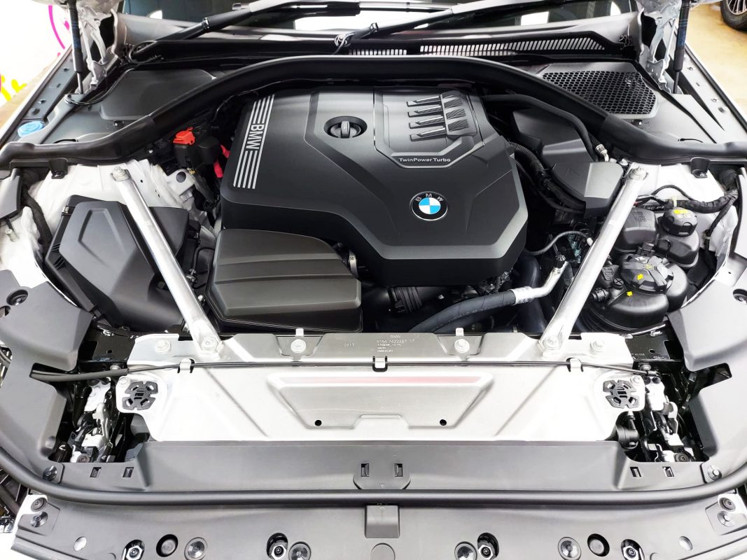 Detail of the BMW 430i's bodywork sealed with ZeTough Titanium.