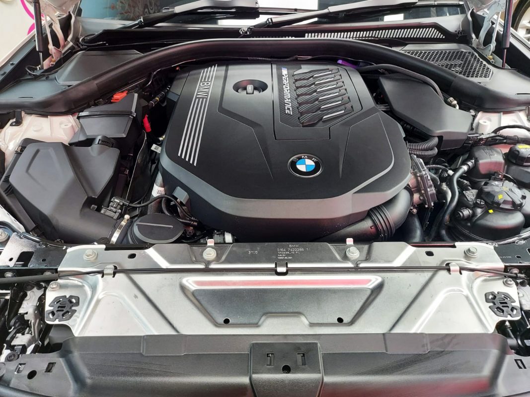Detail of the BMW 435i's bodywork sealed with ZeTough Ceramic.