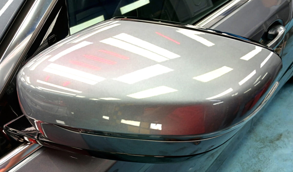 Side panel of the BMW 5 Series with the titanium finish locked in.