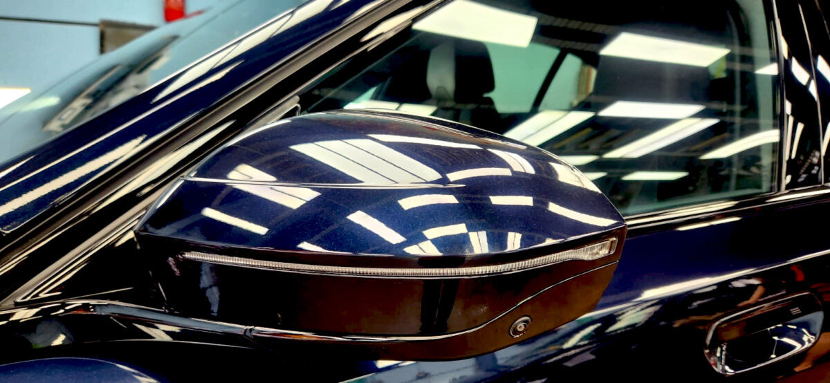 Side panel of the BMW 5 Series with the ceramic finish locked in.