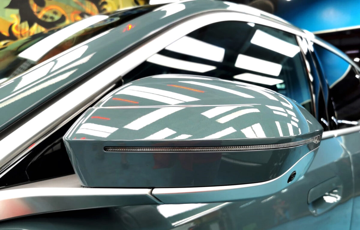 Side panel of the BMW 5 Series with the ceramic finish locked in.