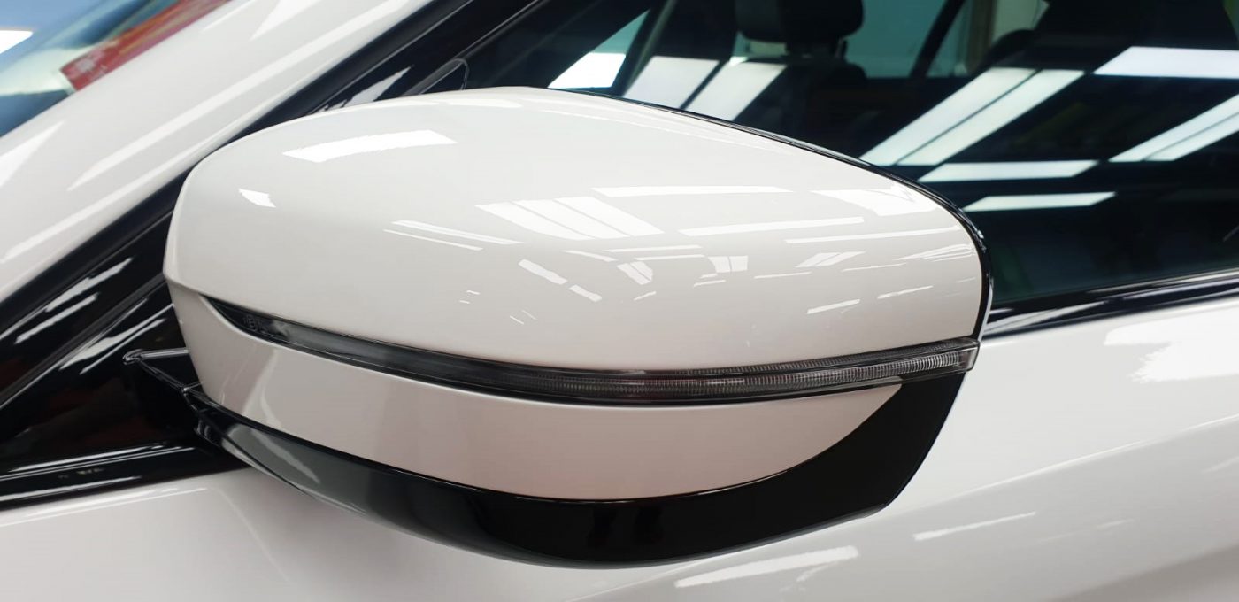 Side panel of the BMW 520i with the ceramic finish locked in.
