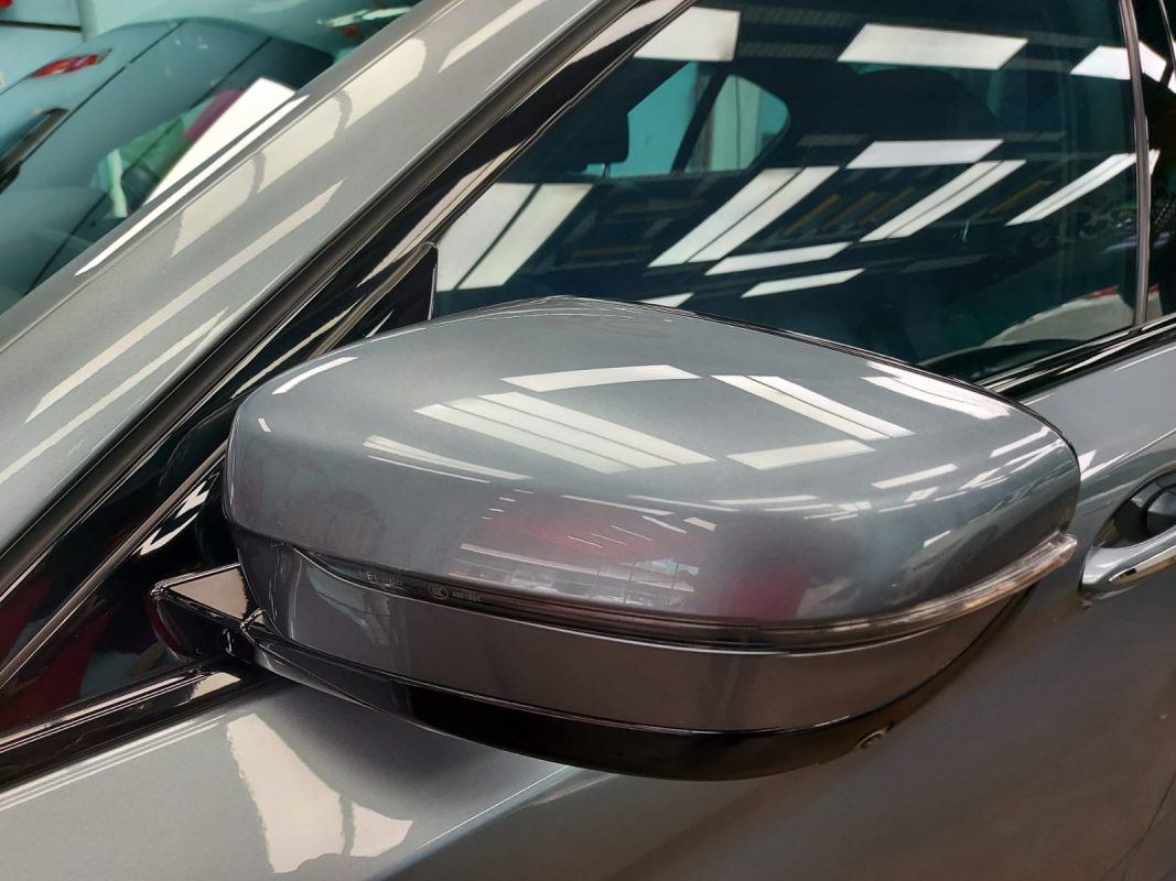 Side panel of the BMW 540i with the ceramic finish locked in.