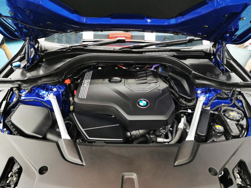 Detail of the BMW 630i's bodywork sealed with ZeTough Titanium.