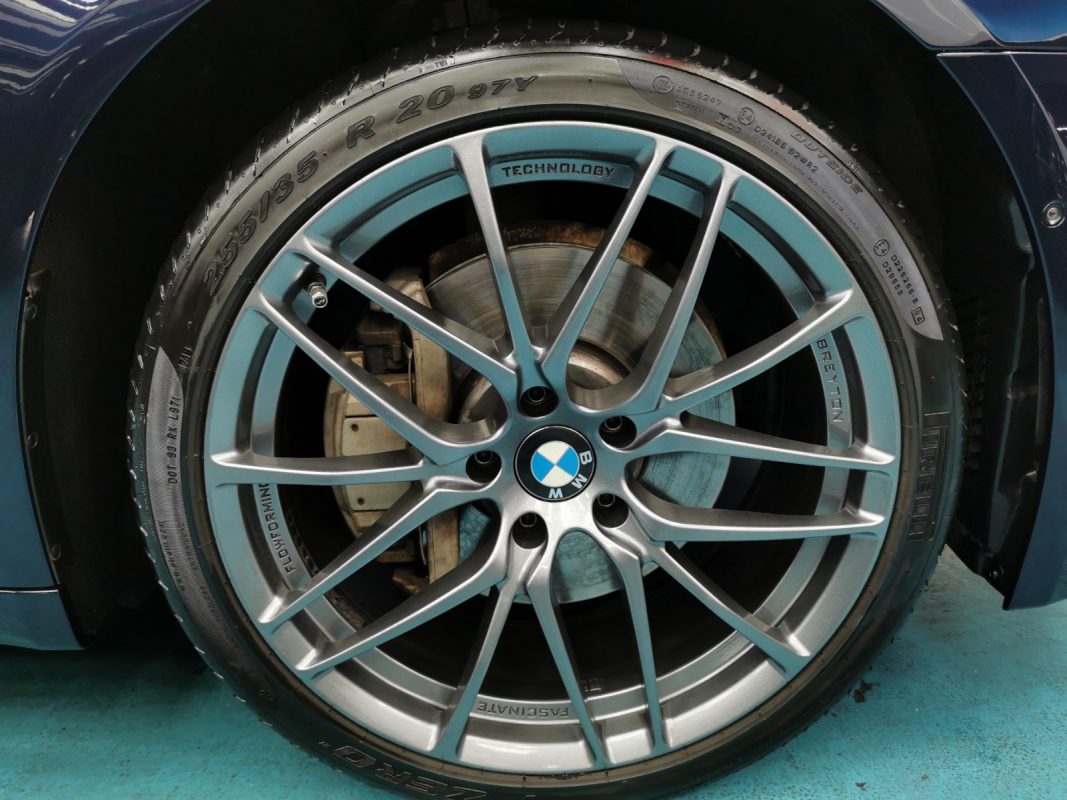 The BMW 7 Series ready for collection after the respray.